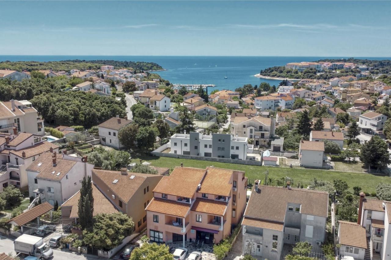 Charming House On The Beach And Deluxe Apartment Pula Habitación foto