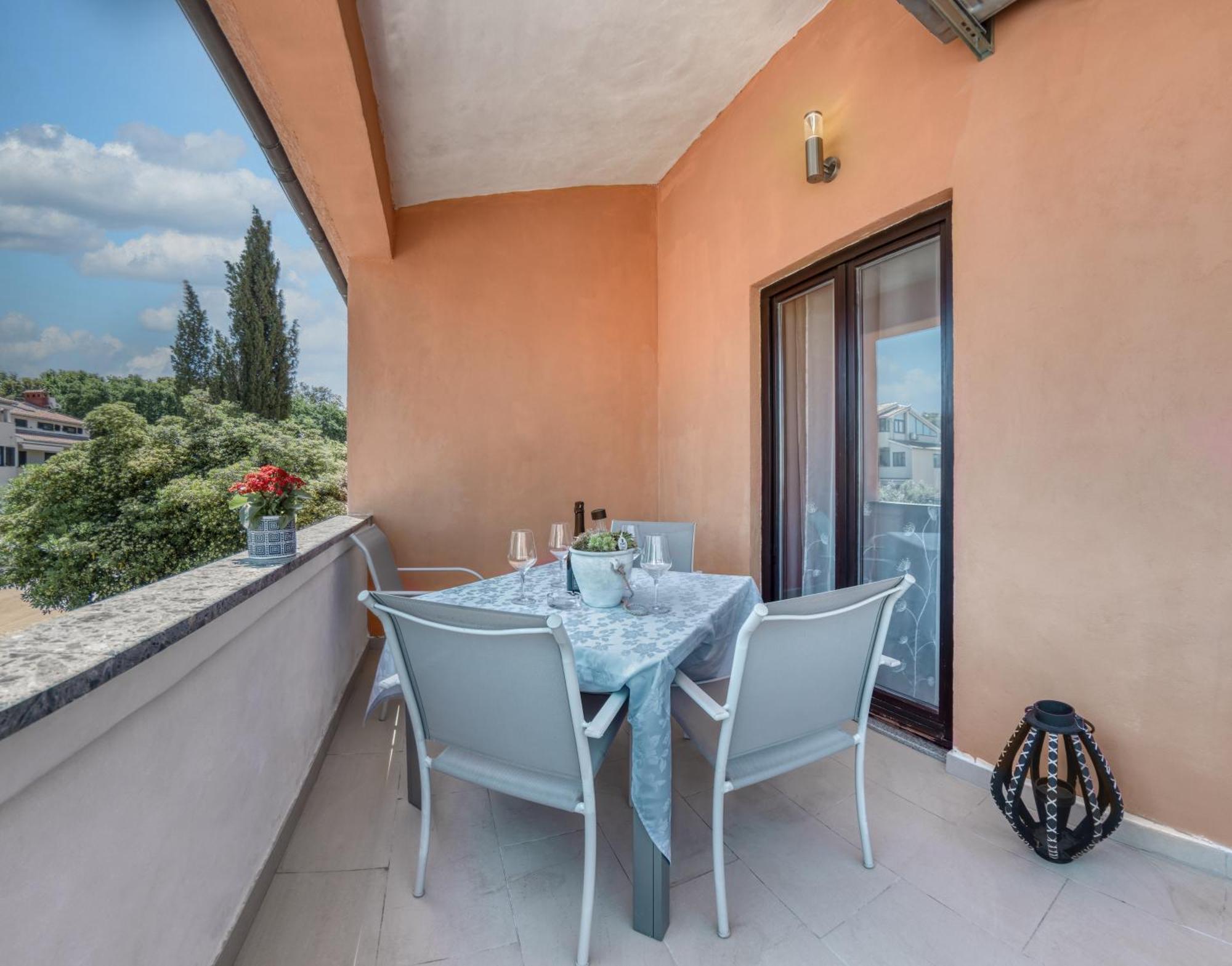 Charming House On The Beach And Deluxe Apartment Pula Habitación foto