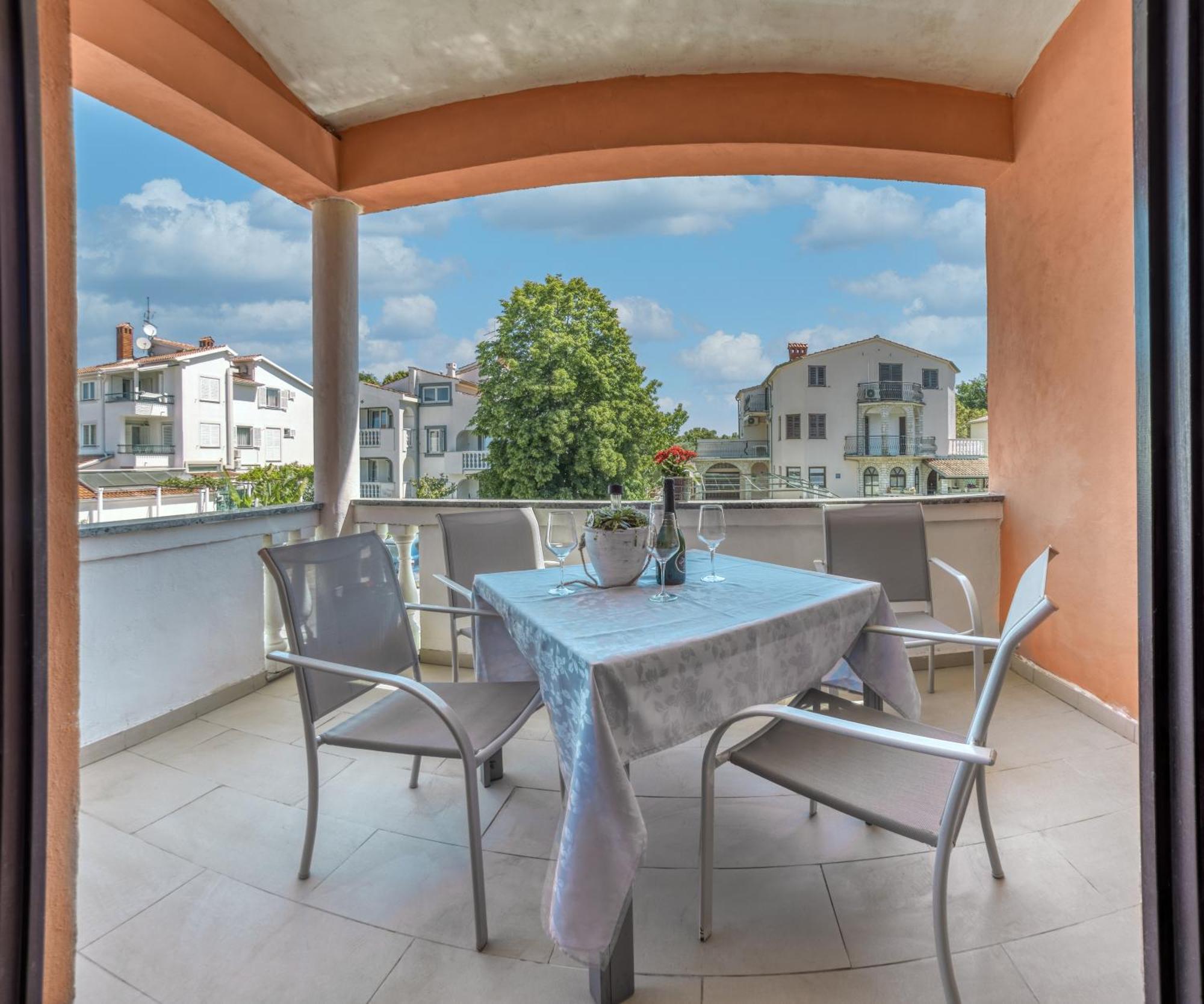 Charming House On The Beach And Deluxe Apartment Pula Habitación foto